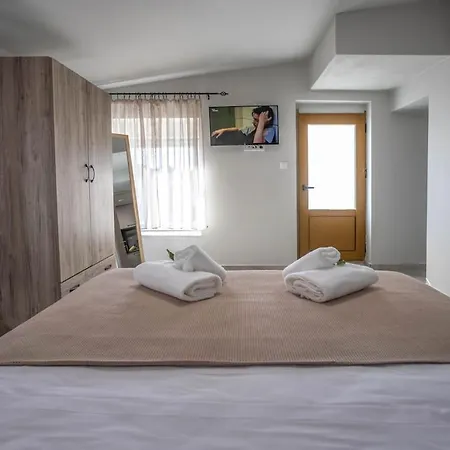Apartament Samprinos Prínos